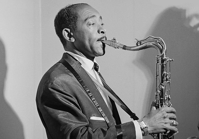 SAX EXPAT : UNE BIOGRAPHIE DU GRAND SAXO TÉNOR DON BYAS